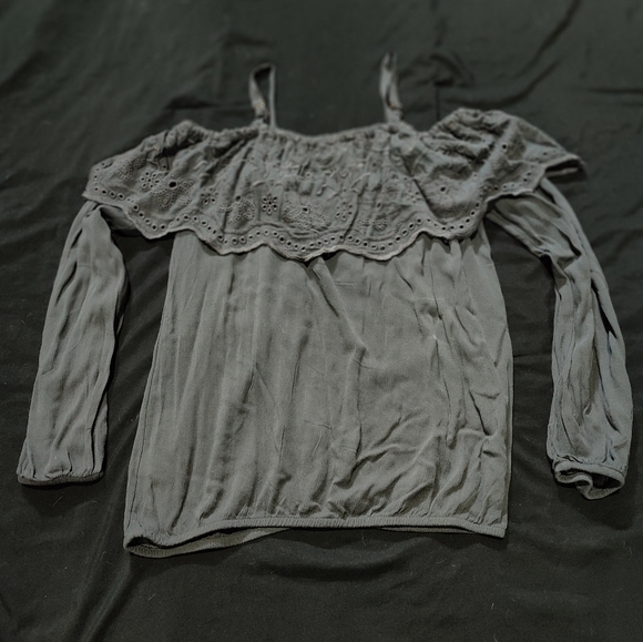 Maurices Small Dark Grey Top - Picture 4 of 6